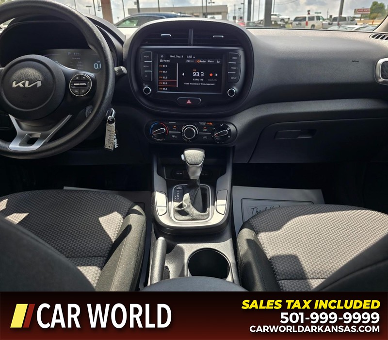Kia Soul Vehicle Full-screen Gallery Image 18