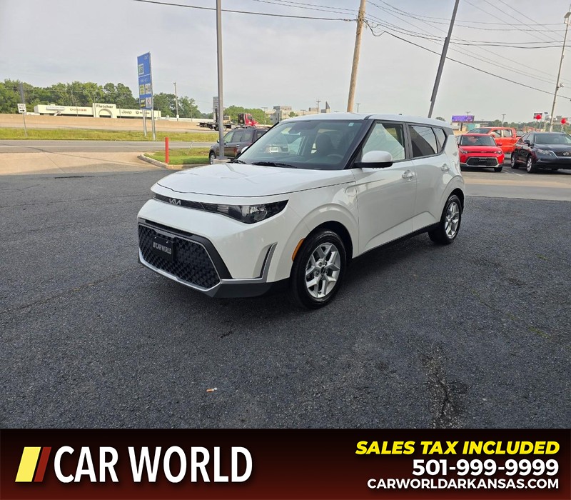 Kia Soul Vehicle Full-screen Gallery Image 3