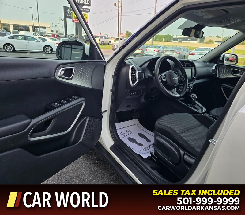 Kia Soul Vehicle Full-screen Gallery Image 7