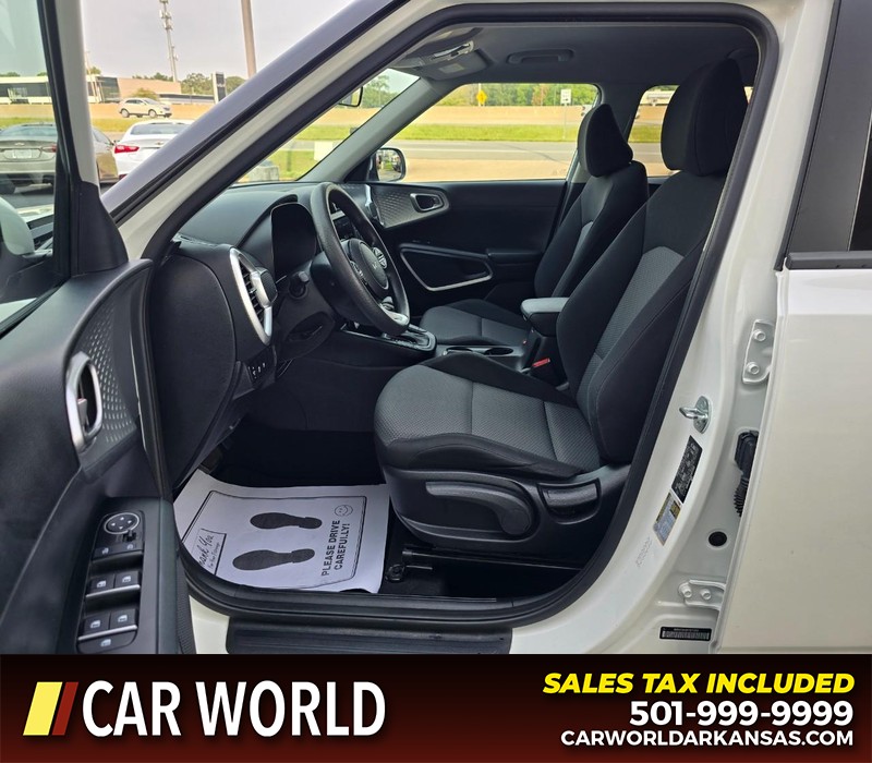 Kia Soul Vehicle Full-screen Gallery Image 8