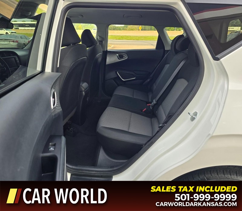 Kia Soul Vehicle Full-screen Gallery Image 10