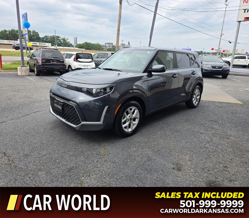 Kia Soul Vehicle Full-screen Gallery Image 3