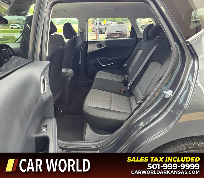 Kia Soul Vehicle Full-screen Gallery Image 10