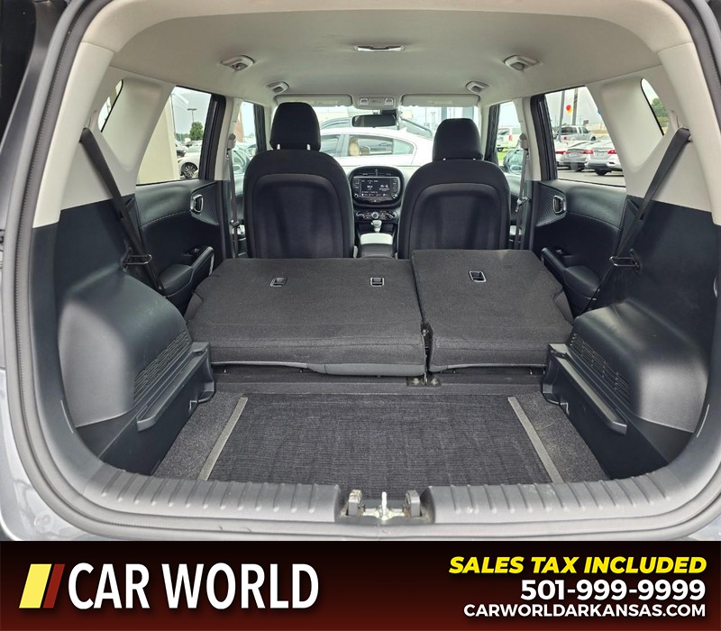 Kia Soul Vehicle Full-screen Gallery Image 14