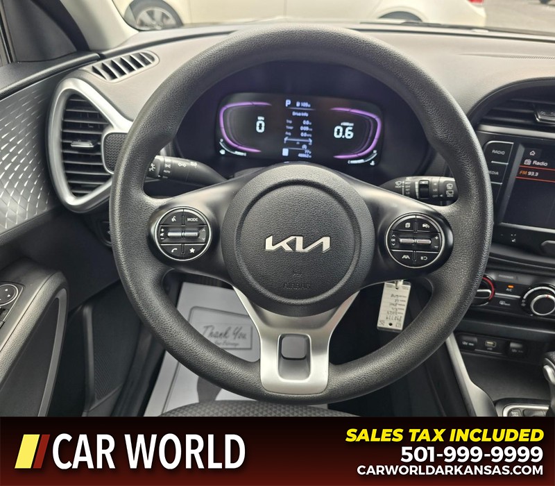 Kia Soul Vehicle Full-screen Gallery Image 15