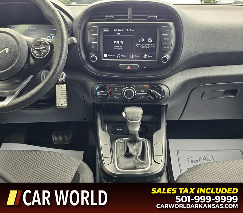 Kia Soul Vehicle Full-screen Gallery Image 18