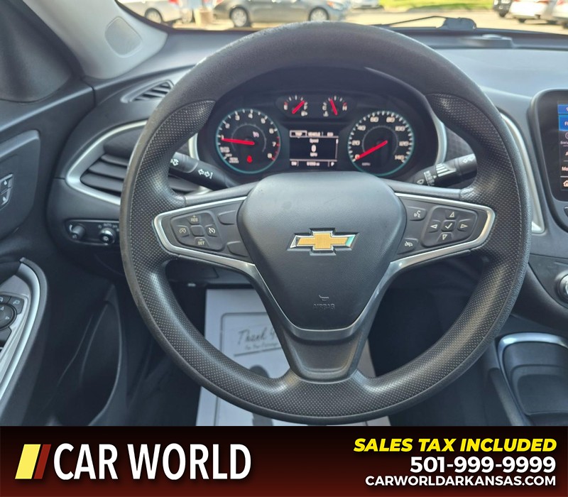 Chevrolet Malibu Vehicle Full-screen Gallery Image 15