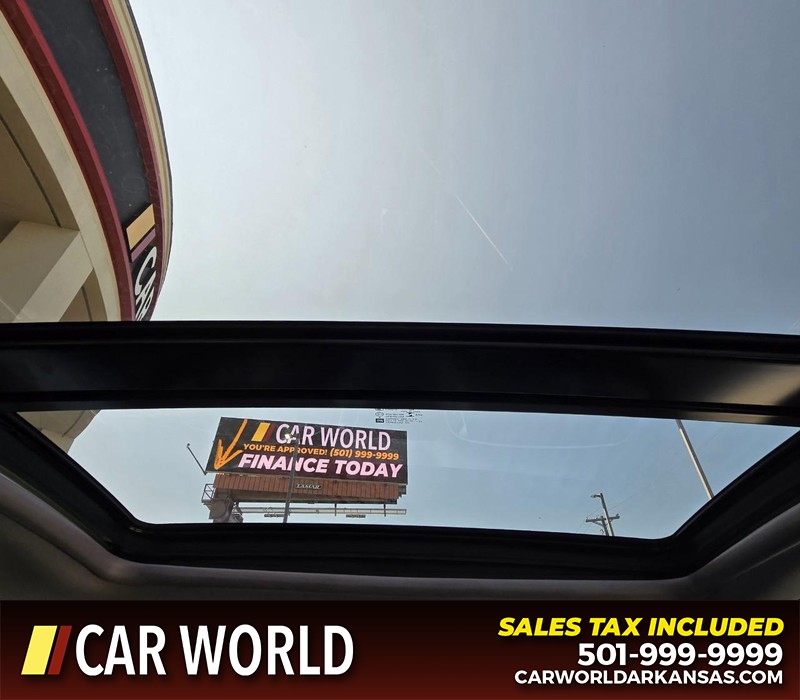 Chevrolet Malibu Vehicle Full-screen Gallery Image 19