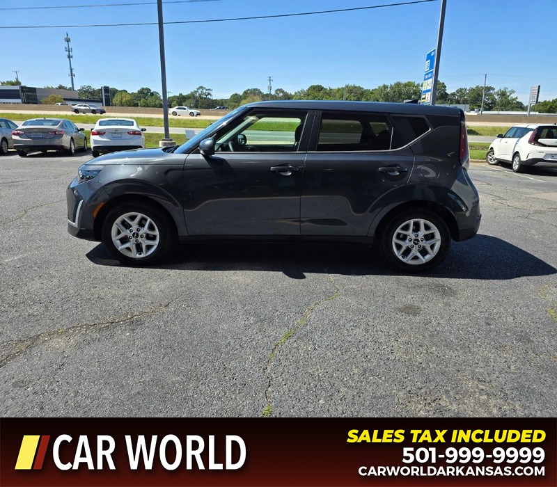 Kia Soul Vehicle Full-screen Gallery Image 4