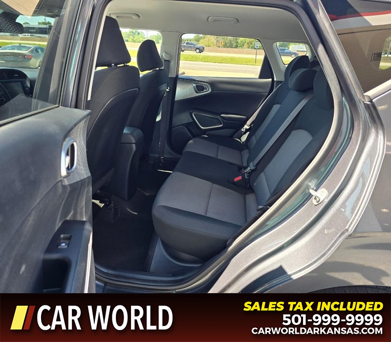 Kia Soul Vehicle Full-screen Gallery Image 10