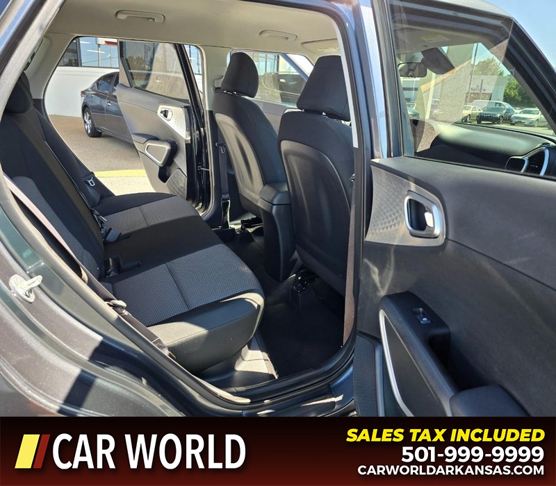 Kia Soul Vehicle Full-screen Gallery Image 12