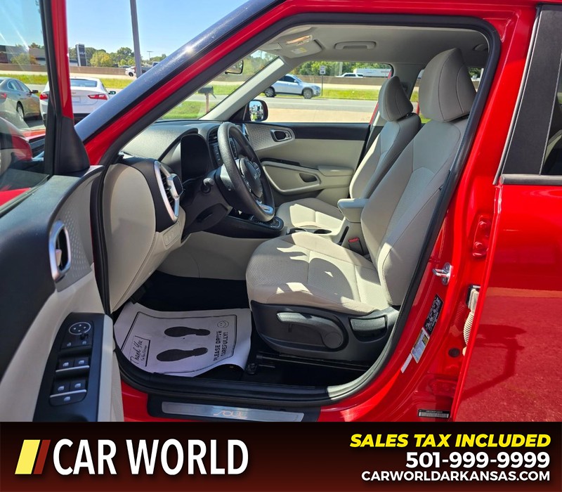 Kia Soul Vehicle Full-screen Gallery Image 8