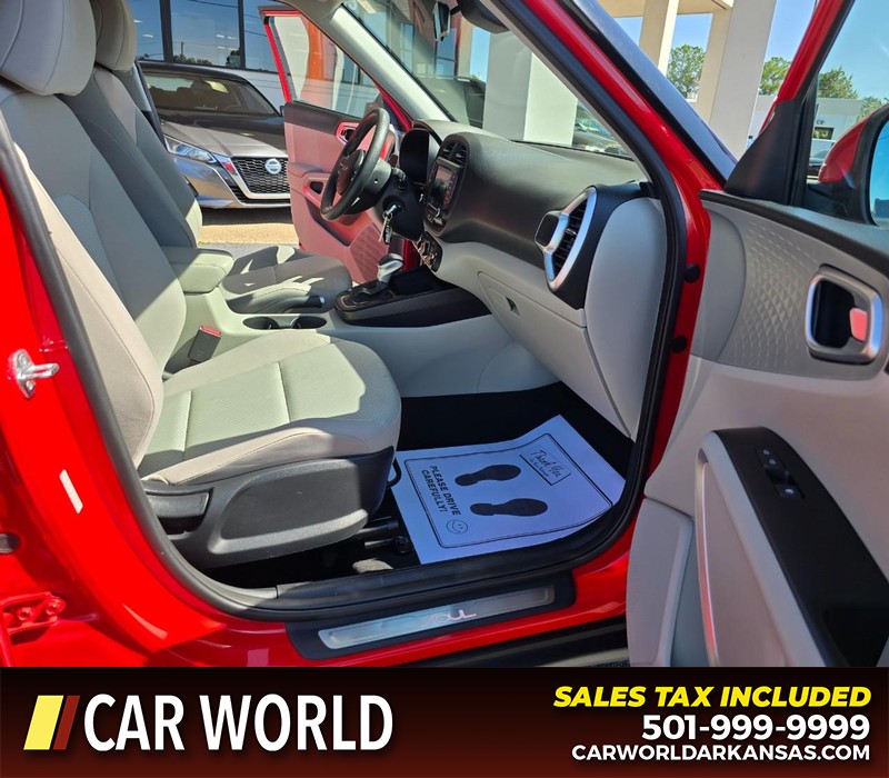 Kia Soul Vehicle Full-screen Gallery Image 11