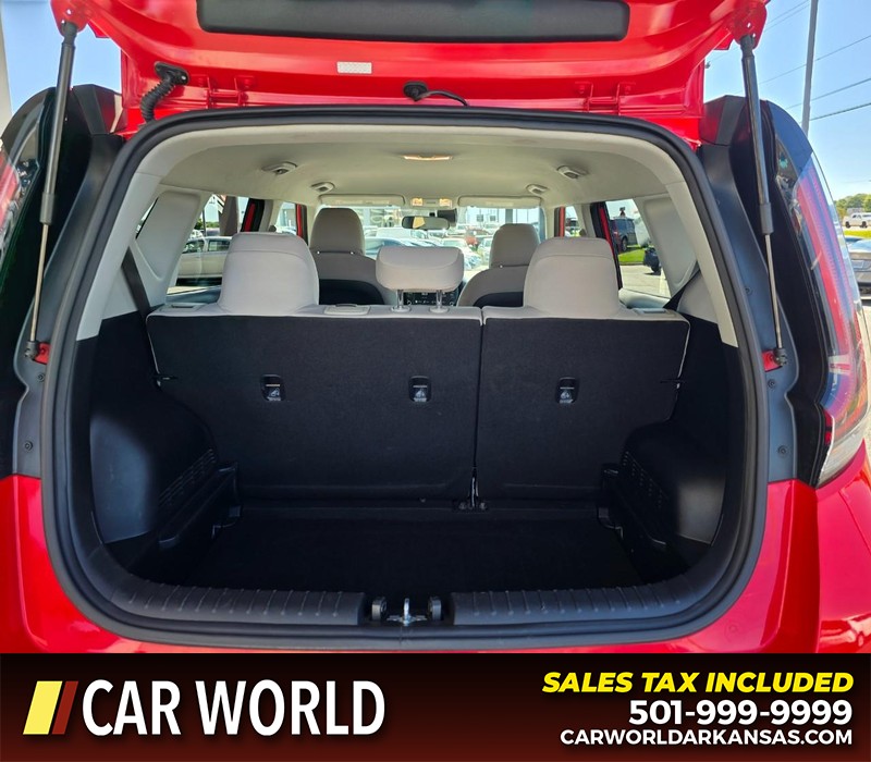 Kia Soul Vehicle Full-screen Gallery Image 13