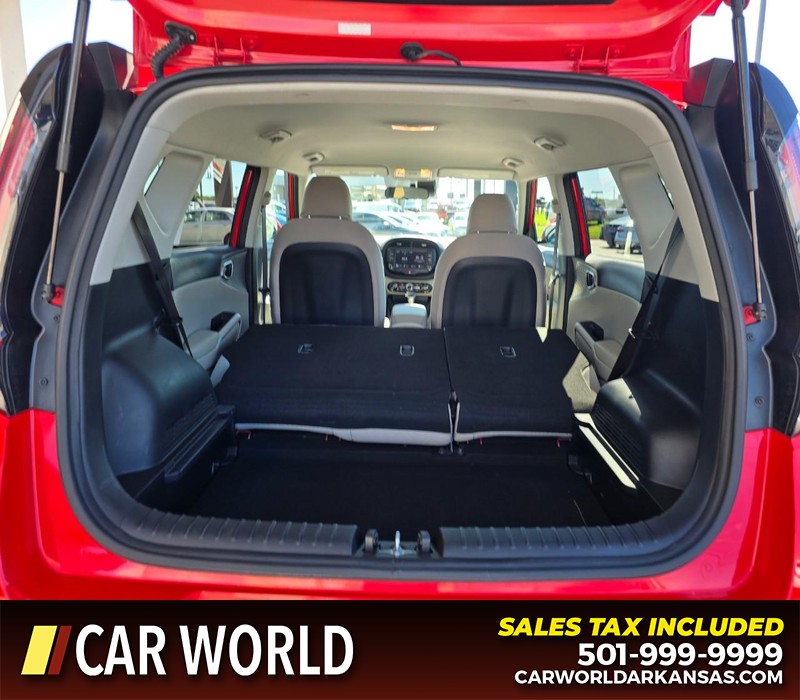 Kia Soul Vehicle Full-screen Gallery Image 14