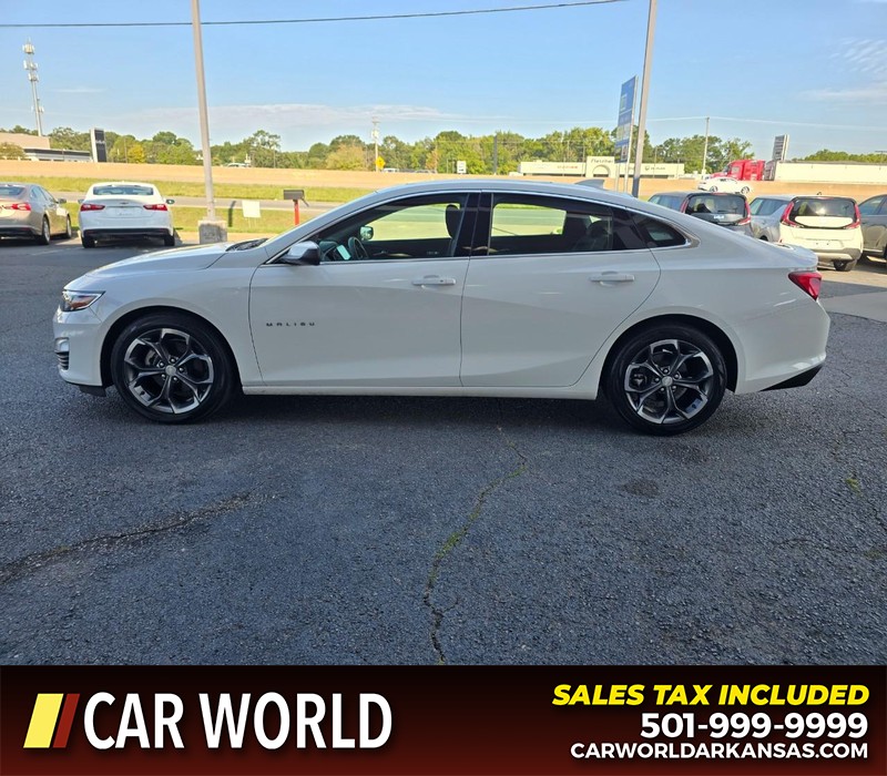 Chevrolet Malibu Vehicle Full-screen Gallery Image 4
