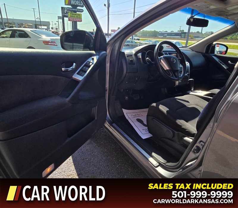 Nissan Murano Vehicle Full-screen Gallery Image 7