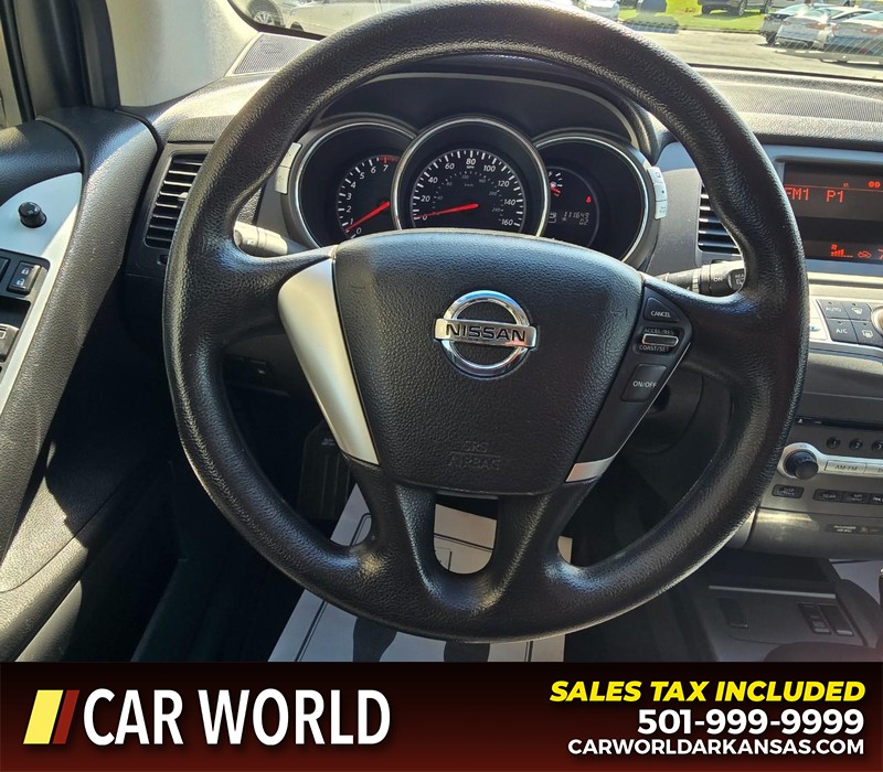 Nissan Murano Vehicle Full-screen Gallery Image 15