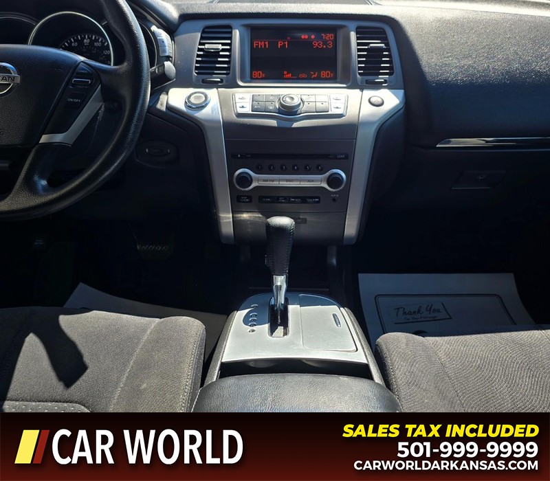 Nissan Murano Vehicle Full-screen Gallery Image 18