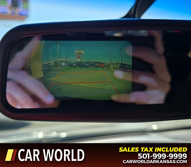 Nissan Murano Vehicle Full-screen Gallery Image 19