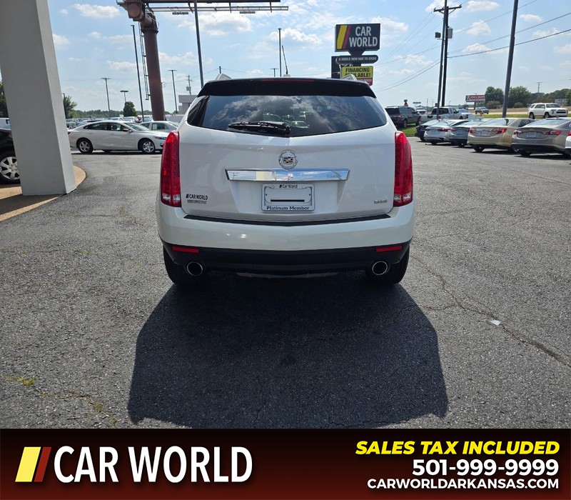 Cadillac SRX Vehicle Full-screen Gallery Image 5