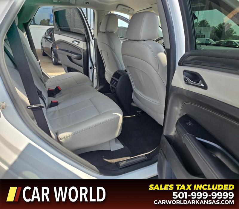 Cadillac SRX Vehicle Full-screen Gallery Image 12