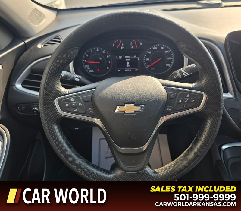Chevrolet Malibu Vehicle Full-screen Gallery Image 15