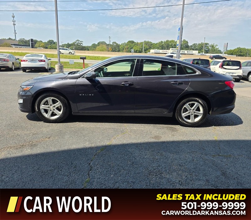 Chevrolet Malibu Vehicle Full-screen Gallery Image 4