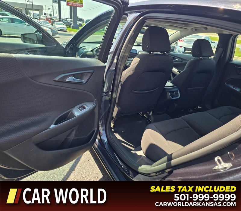 Chevrolet Malibu Vehicle Full-screen Gallery Image 9