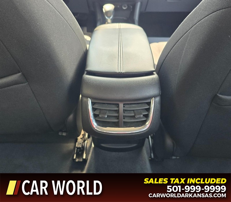 Chevrolet Malibu Vehicle Full-screen Gallery Image 20