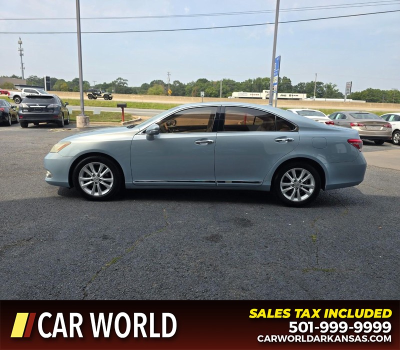 Lexus ES 350 Vehicle Full-screen Gallery Image 4