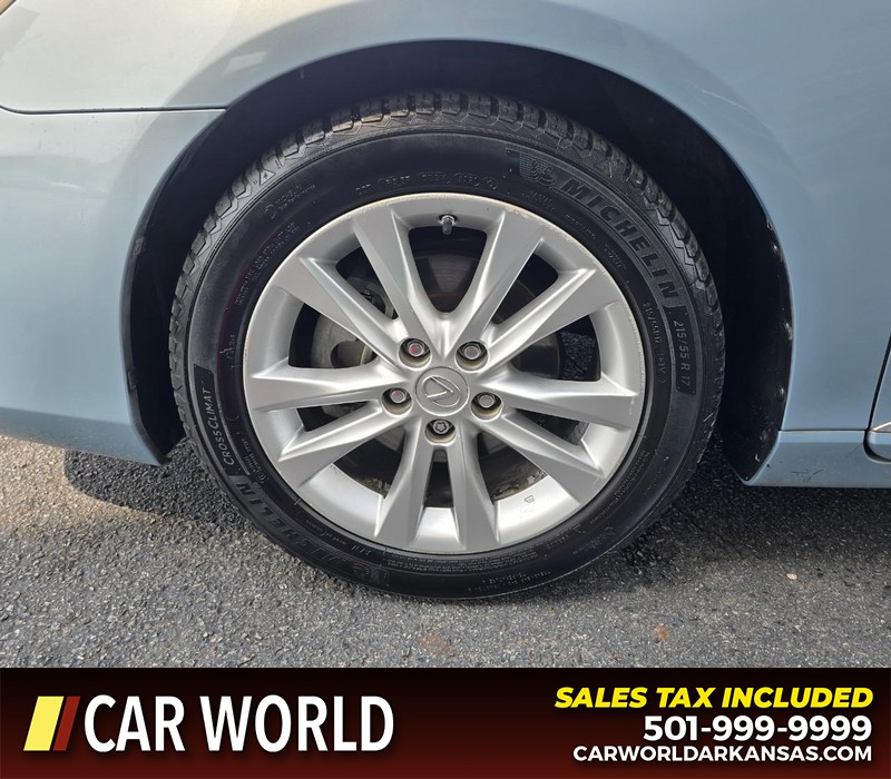 Lexus ES 350 Vehicle Full-screen Gallery Image 7