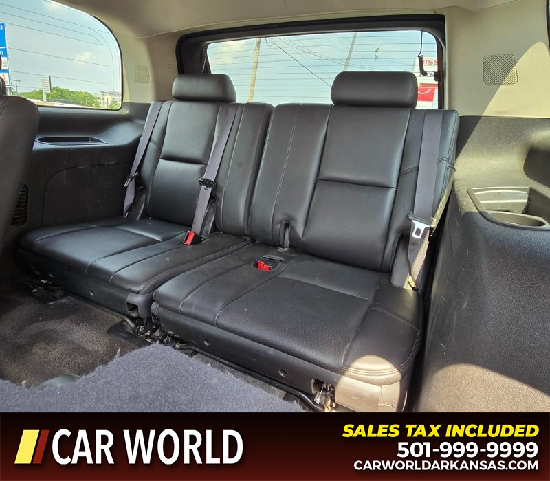 GMC Yukon Vehicle Full-screen Gallery Image 11