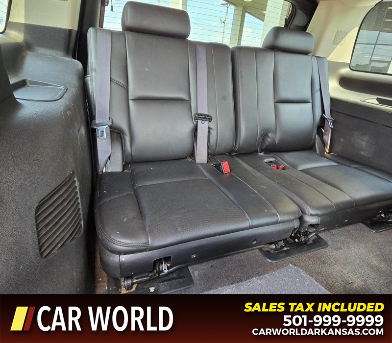 GMC Yukon Vehicle Full-screen Gallery Image 14