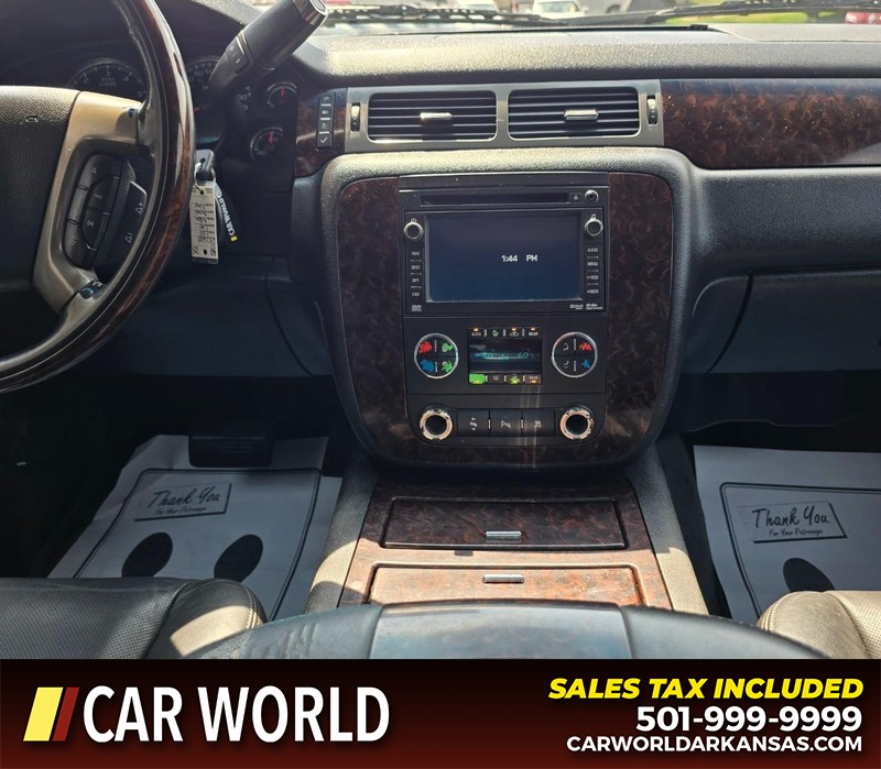 GMC Yukon Vehicle Full-screen Gallery Image 21