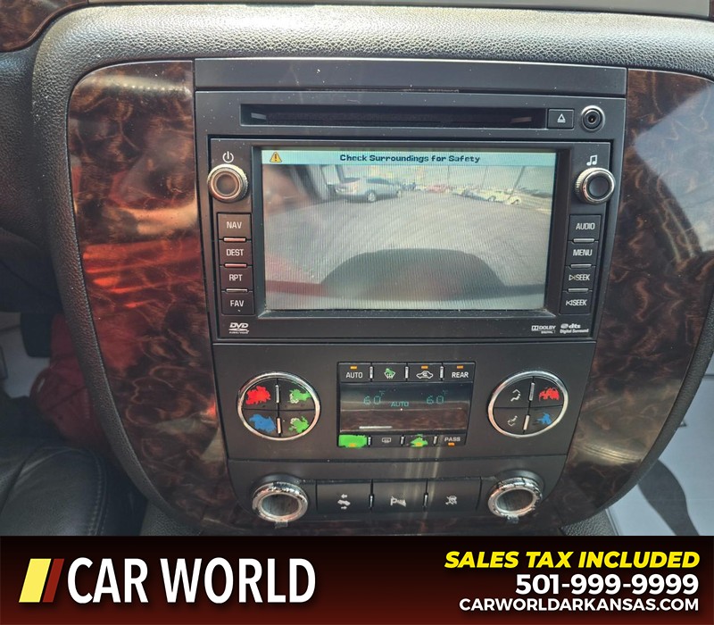 GMC Yukon Vehicle Full-screen Gallery Image 22