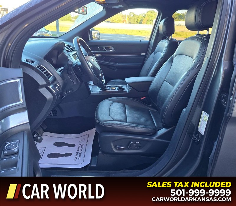 Ford Explorer Vehicle Full-screen Gallery Image 9