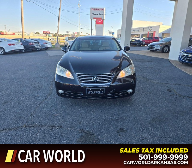 Lexus ES 350 Vehicle Full-screen Gallery Image 2
