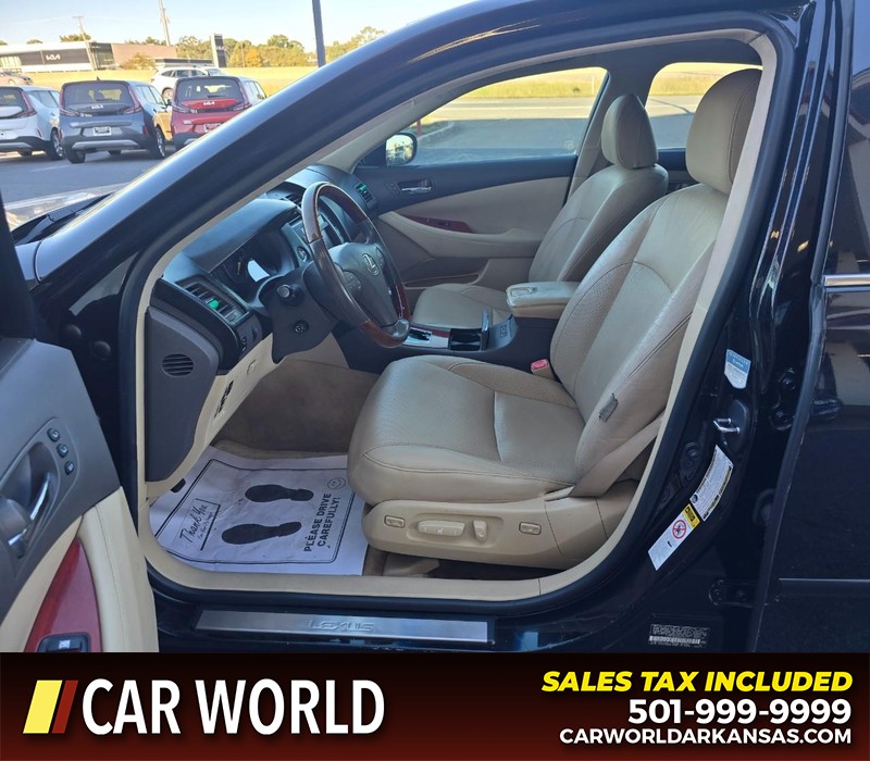Lexus ES 350 Vehicle Full-screen Gallery Image 8