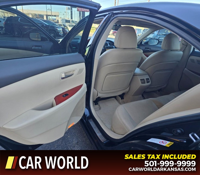 Lexus ES 350 Vehicle Full-screen Gallery Image 9