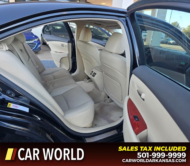 Lexus ES 350 Vehicle Full-screen Gallery Image 12