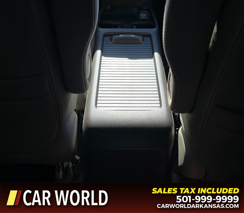 Honda CR-V Vehicle Full-screen Gallery Image 21