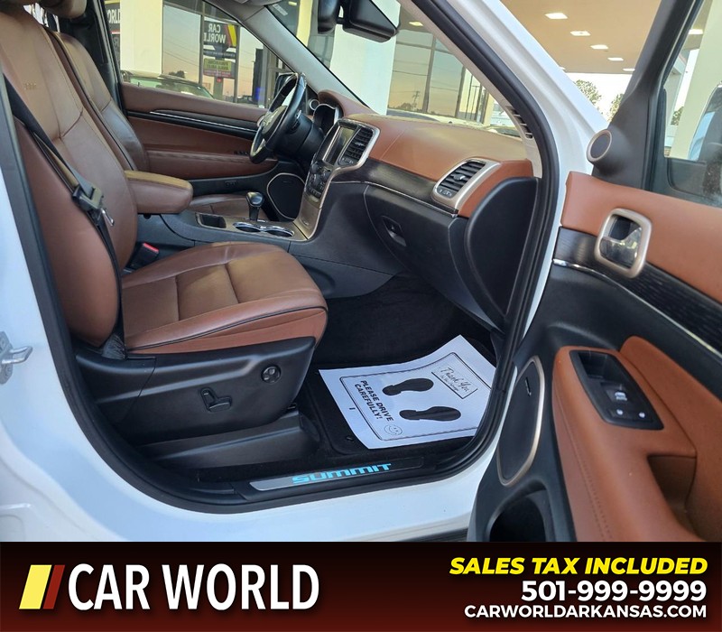 Jeep Grand Cherokee Vehicle Full-screen Gallery Image 11