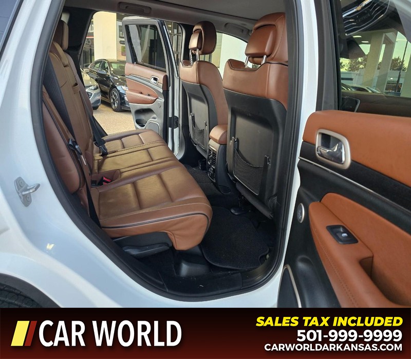 Jeep Grand Cherokee Vehicle Full-screen Gallery Image 12
