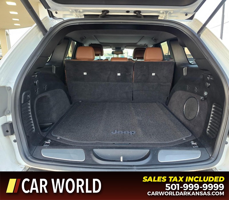 Jeep Grand Cherokee Vehicle Full-screen Gallery Image 13