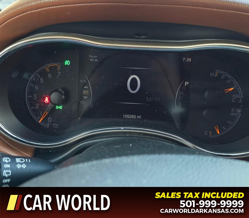 Jeep Grand Cherokee Vehicle Full-screen Gallery Image 17