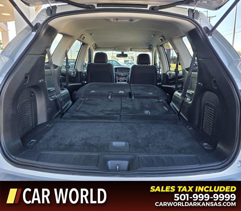 Nissan Pathfinder Vehicle Full-screen Gallery Image 17