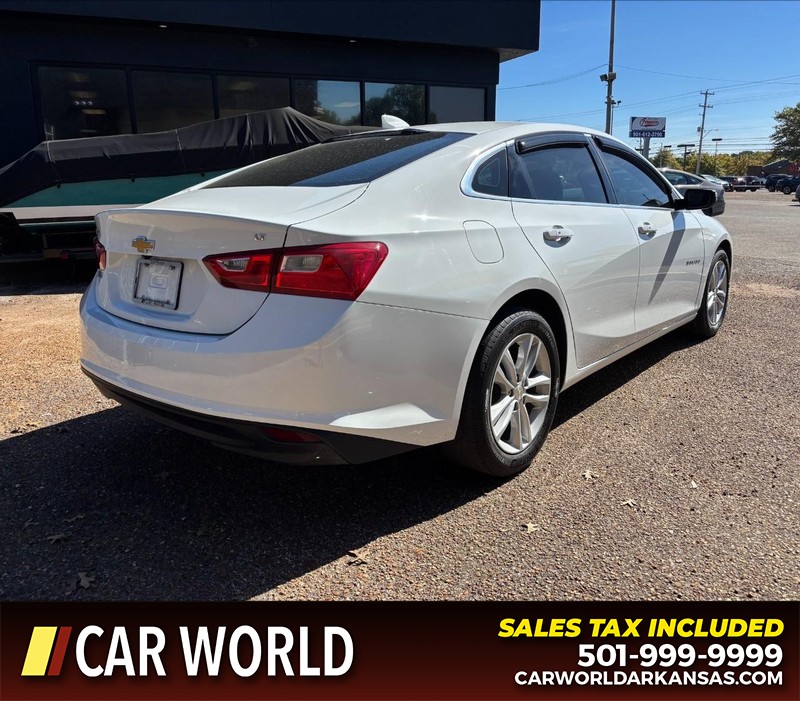 Chevrolet Malibu Vehicle Full-screen Gallery Image 3