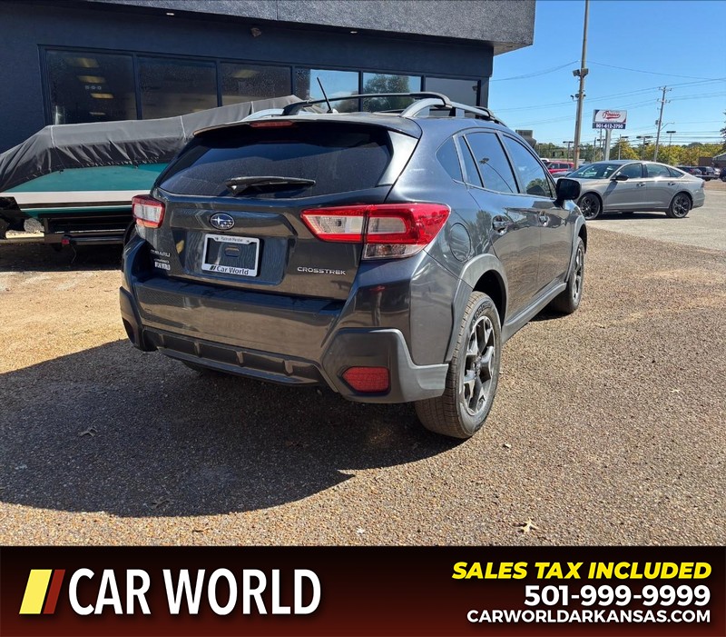 Subaru Crosstrek Vehicle Full-screen Gallery Image 3