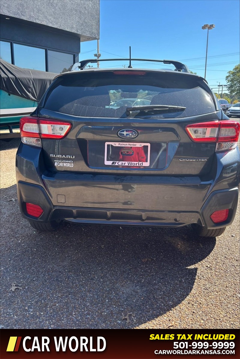 Subaru Crosstrek Vehicle Full-screen Gallery Image 4